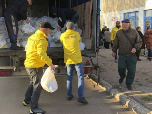 Более 22 тысяч мирных жителей Донбасса получат в ноябре наборы выживания