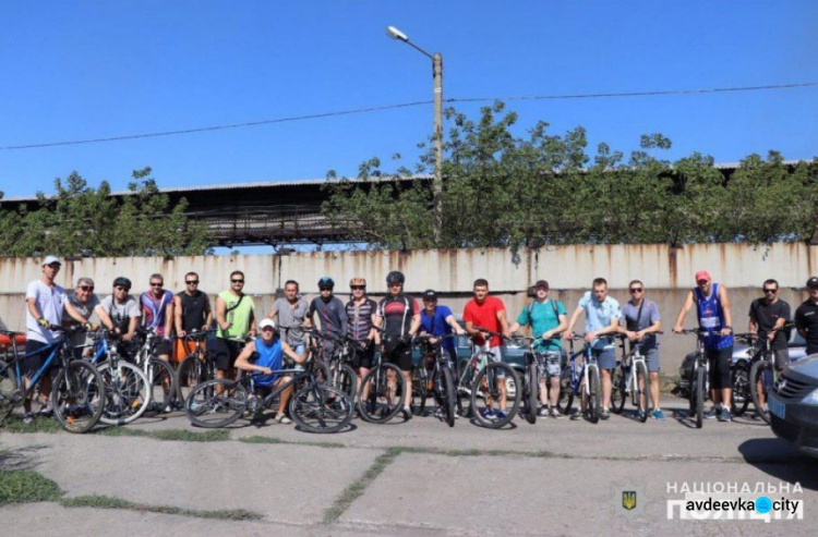 В прифронтовой Авдеевке состоялся велопробег (ФОТО)