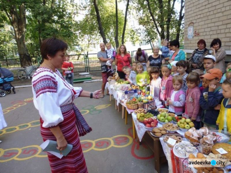 Ярмаркой, выставками и флешмобом отметили в детсадах юбилей Авдеевки (ФОТО)