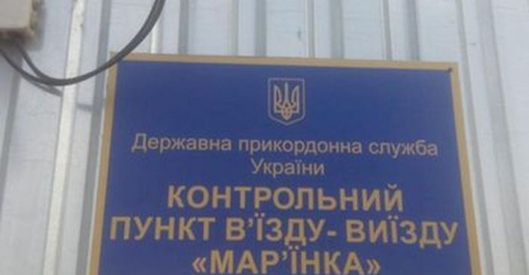 Хуг едет патрулировать КПВВ «Марьинка»