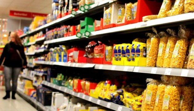 Кабмін повернув обов’язковість маркування харчових продуктів українською мовою