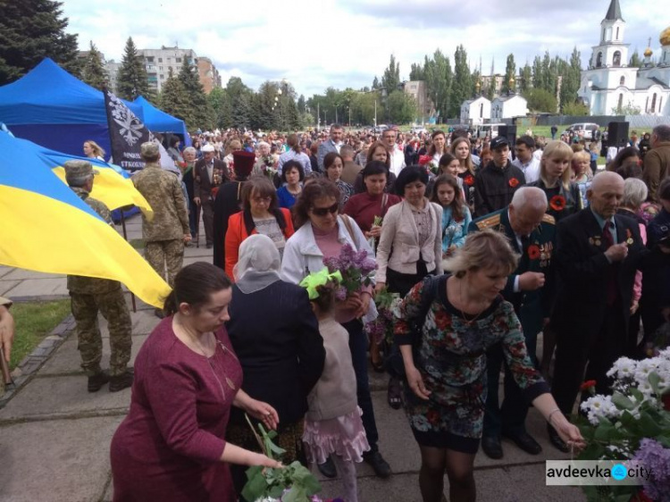 В Авдеевке прошли памятные мероприятия ко  Дню Победы (ФОТОРЕПОРТАЖ)