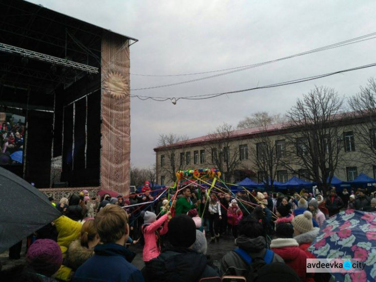 Представители Авдеевки встретили Масленицу на областном уровне (ФОТО)