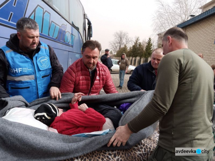 "Проліска" допомогла евакуюватися з Авдіївки людям з інвалідністю