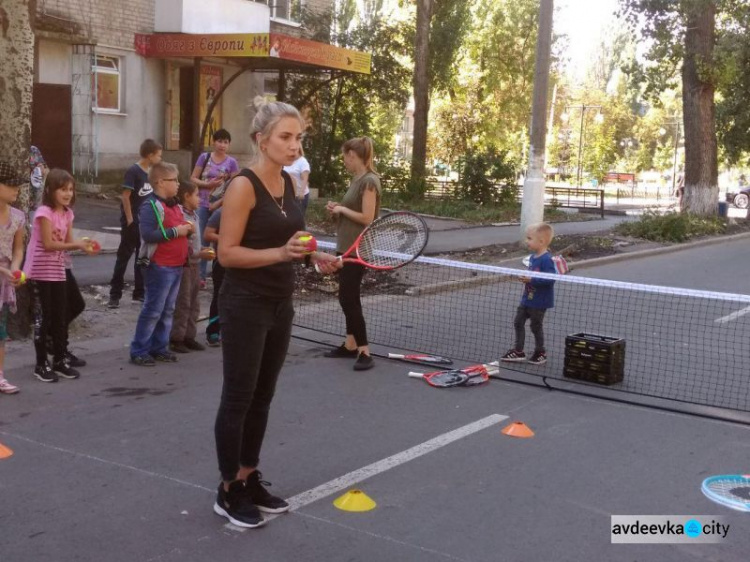 Весело и спортивно авдеевская детвора провела День без автомобилей (ФОТО)