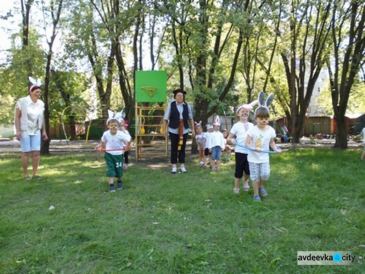 Авдеевские малыши развлекались и соревновались (ФОТО)