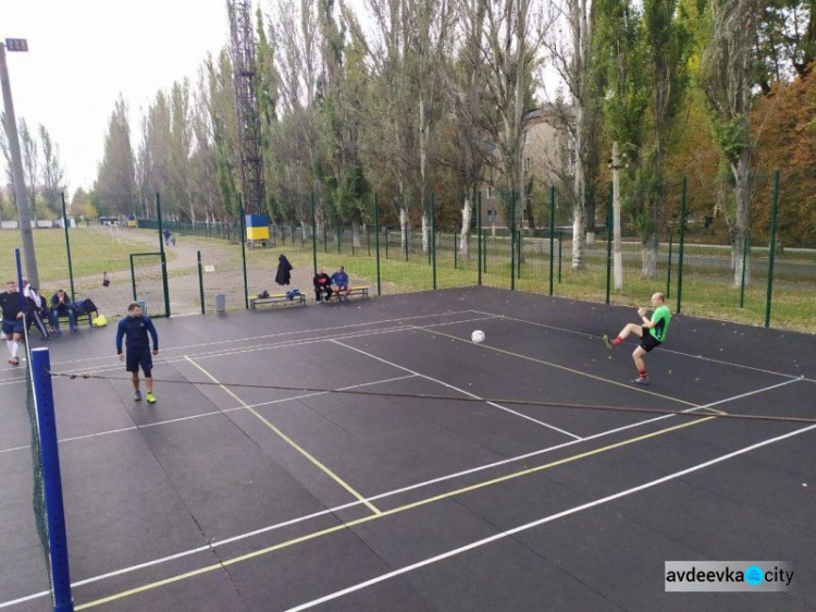 В Авдеевке состоялся турнир по футболтеннису: фоторепортаж