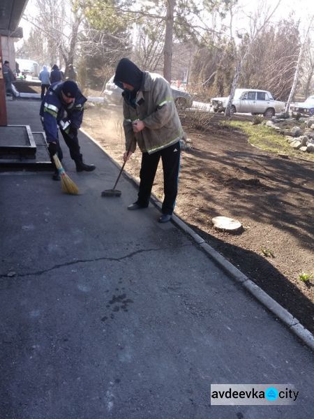 Авдеевские спасатели наводят чистоту (ФОТО)