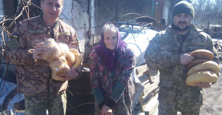 Офицеры Cimic Avdeevka посетили Пески и помогли в Авдеевке (ФОТО)