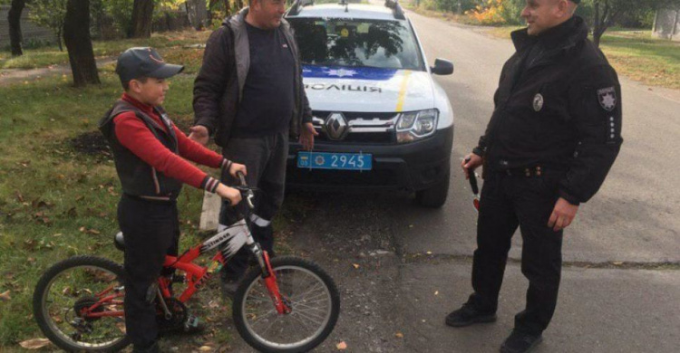 Полиция Авдеевки учит важным правилам безопасности (ФОТО)