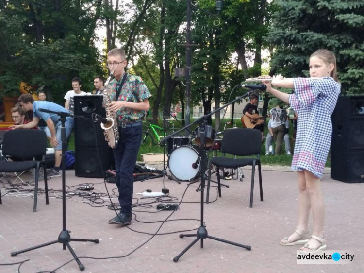  В Авдеевке состоялся концерт под открытым небом (ФОТО+ВИДЕО)