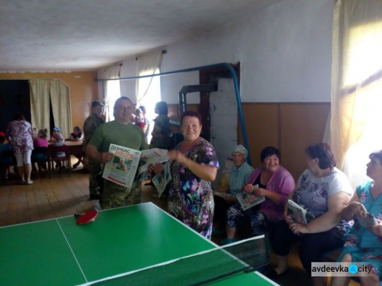 Авдеевские «симики» продолжают радовать военных и гражданских (ФОТО)