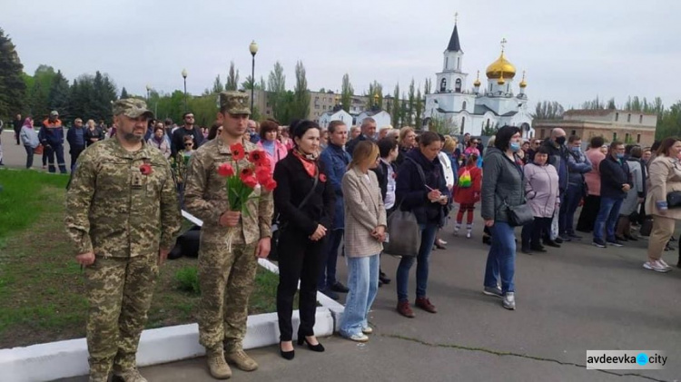 В Авдеевке прошёл митинг по случаю 76-й годовщины Победы над нацизмом во Второй мировой войне 