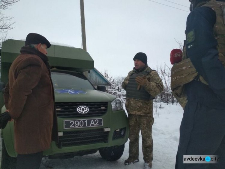 "Симики" доставили гуманитарку  в два недавно освобожденных села  на Донетчине (ФОТО)