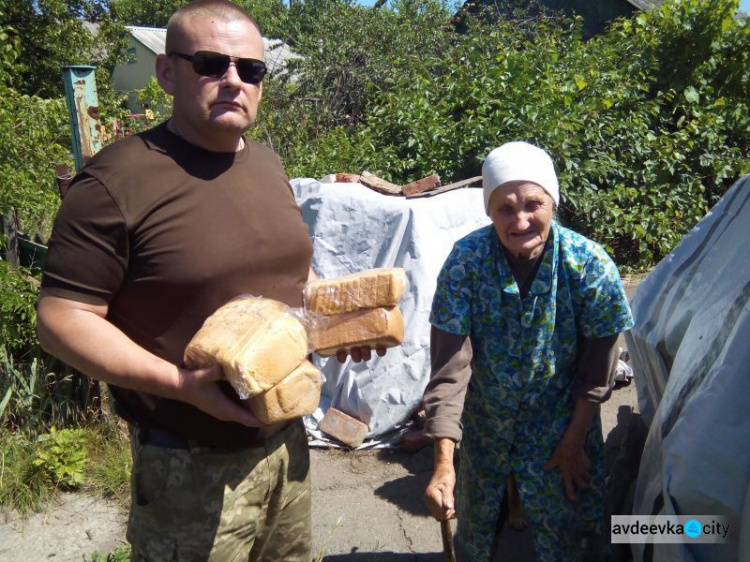 Представители Cimic Avdeevka обеспечили доставку продуктов в прифронтовую зону