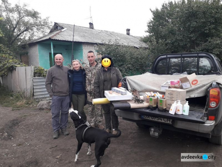 Авдеевские «симики» помогали доставлять воду, игрушки, лекарства и продукты (ФОТО)