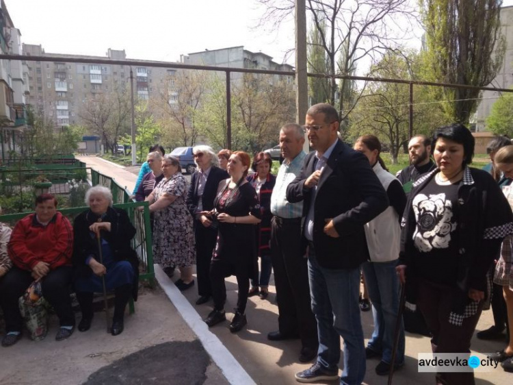 В Авдеевке увековечили память о талантливом художнике (ФОТО)