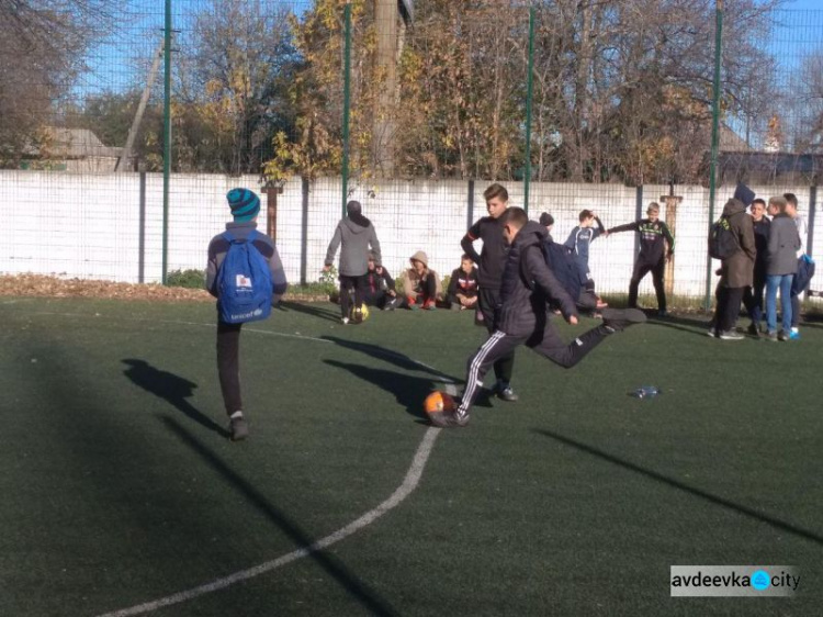 В Авдеевке наградили победителей “Кожаного мяча” (ФОТО)