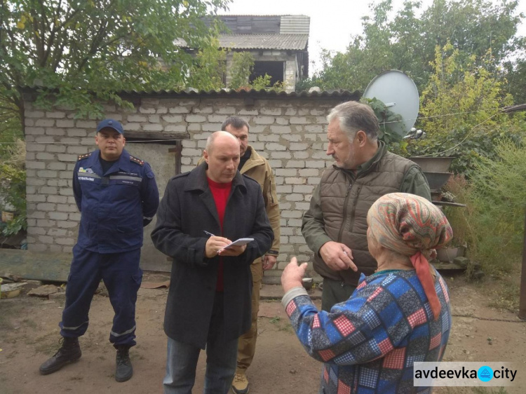 Губернатор проинспектировал восстановление Авдеевки: фоторепортаж