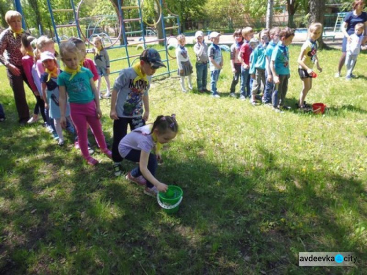 Малыши Авдеевки состязались на природе (ФОТО)