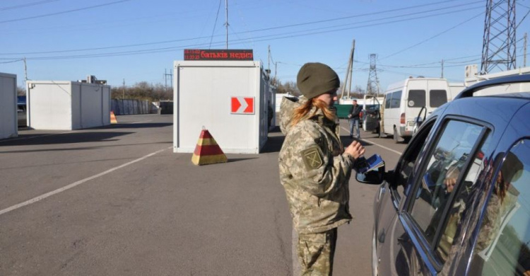 Ситуация в донбасских пунктах пропуска утром 8 ноября: действует штатный режим, в очередях стоит 270 авто