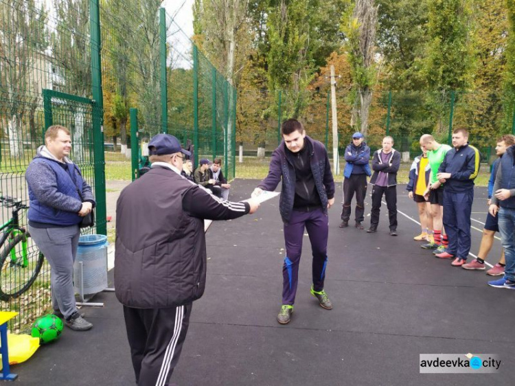 В Авдеевке состоялся турнир по футболтеннису: фоторепортаж