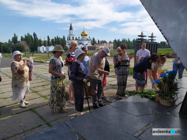 В Авдеевке вспомнили жертв войны (ФОТО)