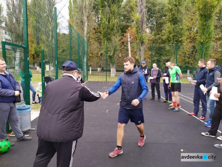 В Авдеевке состоялся турнир по футболтеннису: фоторепортаж