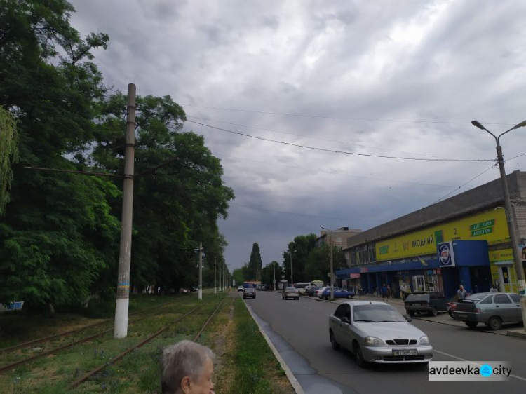 Жара отступила: Авдеевка радуется прохладе (ФОТОФАКТ)