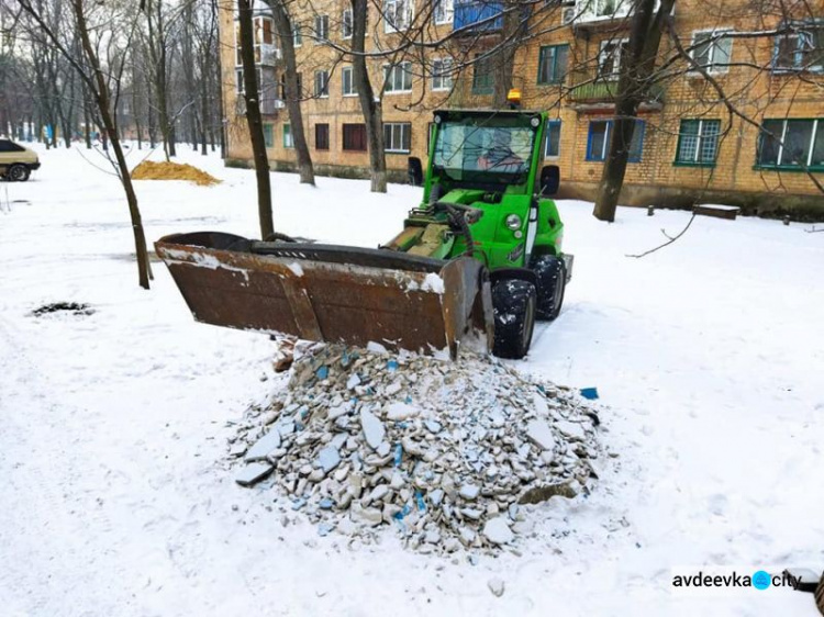 Комунальники Авдіївки нагадують: влаштовувати стихійні звалища на території міста заборонено