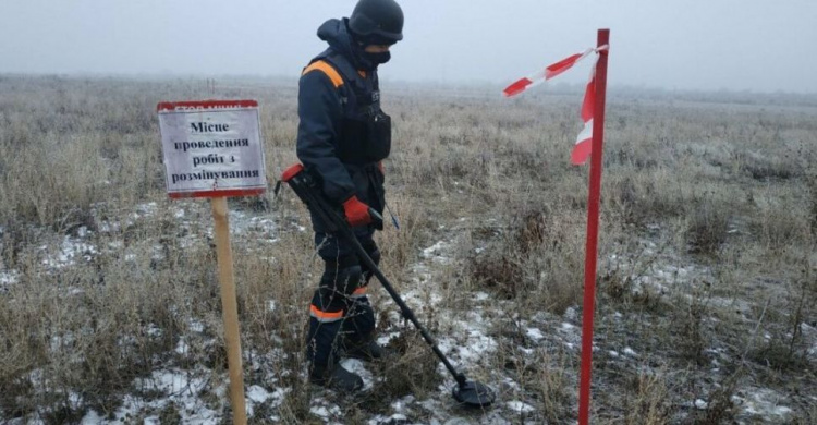 Три сотни боеприпасов нашли и обезвредили пиротехники Донетчины