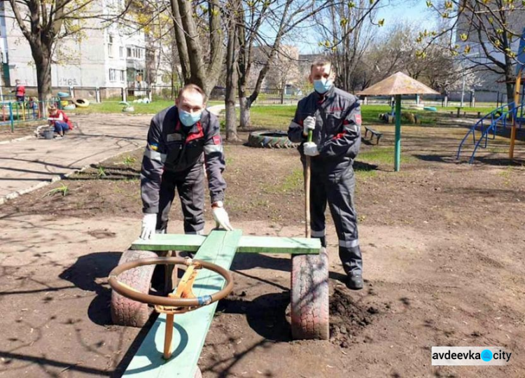 В Авдіївці в рамках еко-акції позбуваються автомобільних шин 