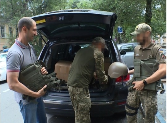 Військові медики отримали зручну амуніцію від Метінвесту