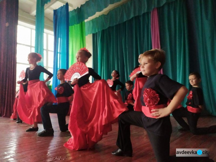 В Авдеевке отбирали яркие номера для школьного талант-шоу (ФОТО)