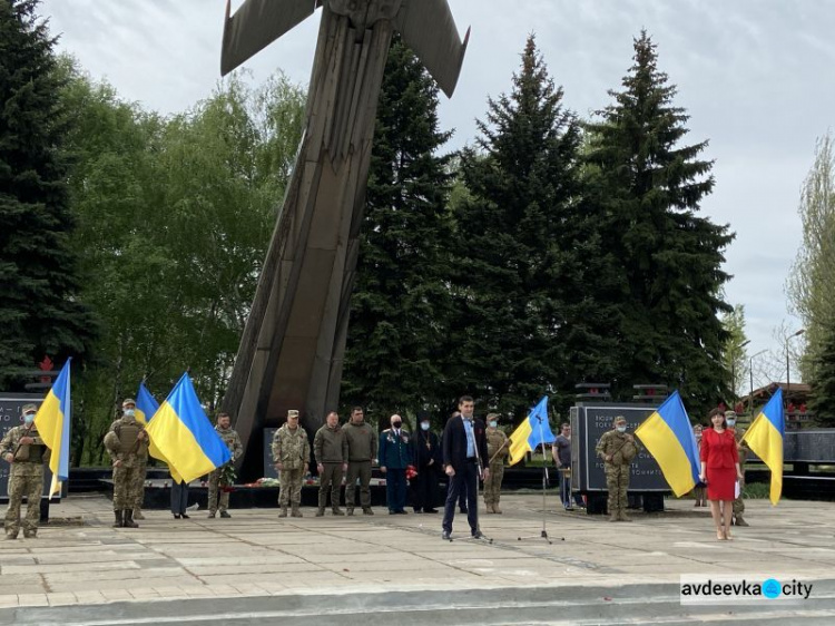 В Авдеевке прошёл митинг по случаю 76-й годовщины Победы над нацизмом во Второй мировой войне 