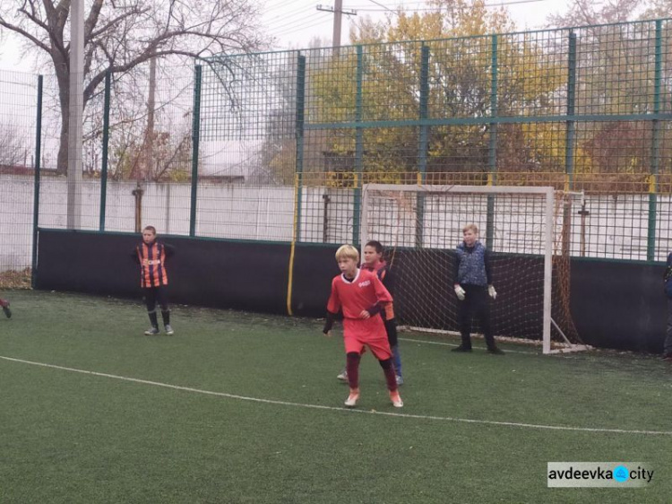 В Авдеевке состоялся турнир по мини-футболу среди детей 11-12 лет на Кубок Мусы Магомедова (ФОТО)