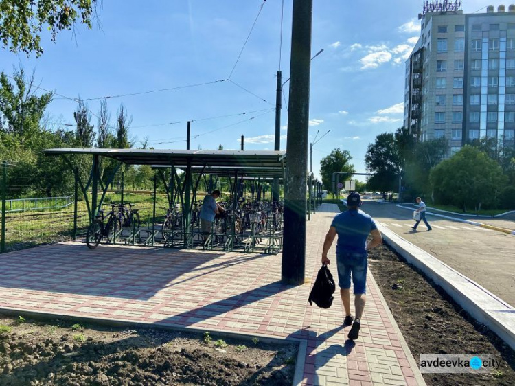 На АКХЗ построили современную велопарковку (ФОТОФАКТ)