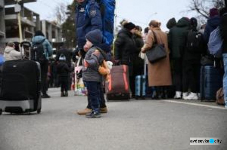 Поради психологів, як захистити дитячу психіку під час війни