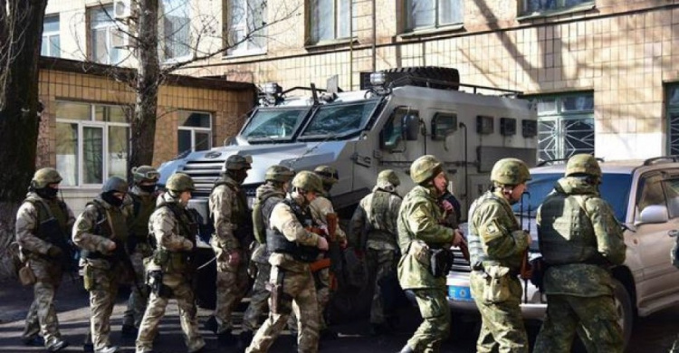 Днём и ночью Авдеевка под обстрелом боевиков (ВИДЕО)