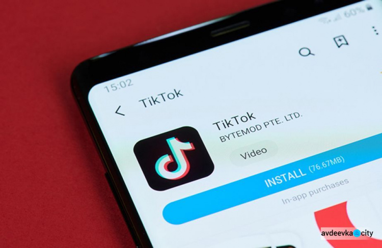 Десятирічна дівчинка померла через челендж в  TikTok