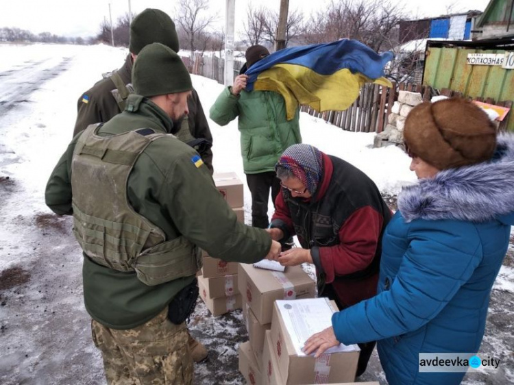 Дети и взрослые получают помощь стараниями авдеевских «симиков» (ФОТО)