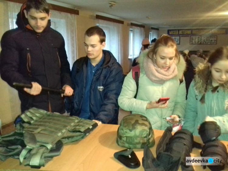 Школьники Авдеевки попали в полицию (ФОТО)