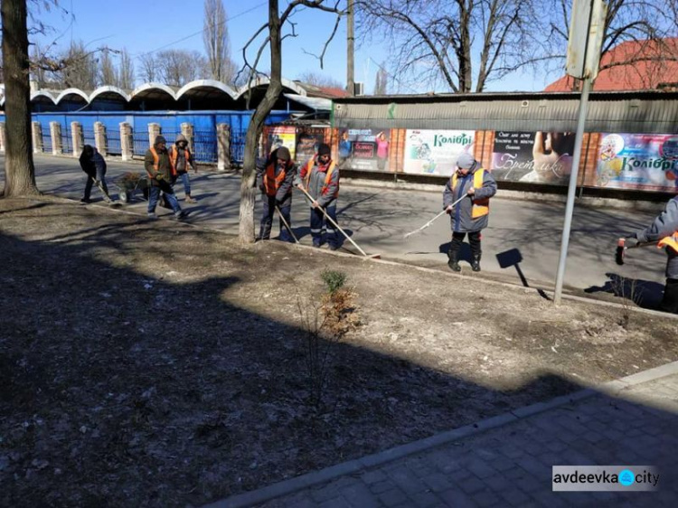 В Авдіївці стартувало велике прибирання міста