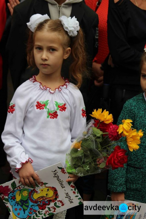 В школах Авдеевки впервые за долгое время удалось набрать семь первых классов (ФОТО)