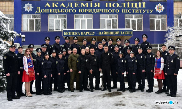 Новые выпускники "Академии полиции" приступили к работе в городах  Донецкой области (ФОТО)