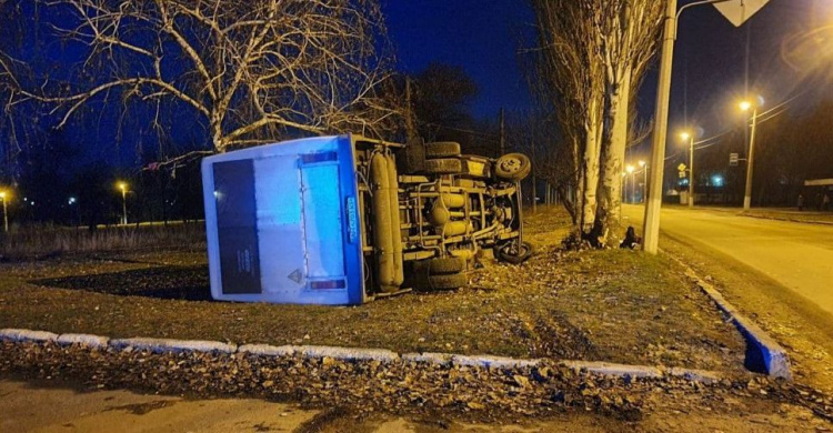 В Донецкой области перевернулась маршрутка. Есть пострадавшие