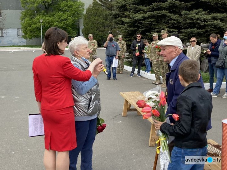 В Авдеевке прошёл митинг по случаю 76-й годовщины Победы над нацизмом во Второй мировой войне 