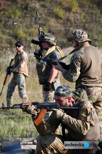 Готовы к бою: бойцы из «Киева» тренировались в районе Авдеевки (ФОТО)