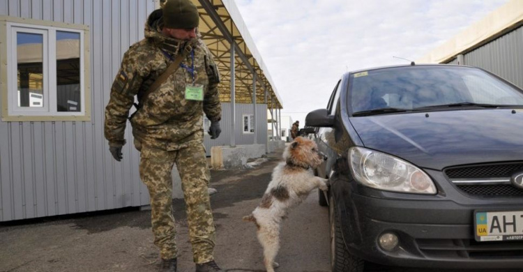 Новые задержания в донбасских КПВВ: появились подробности