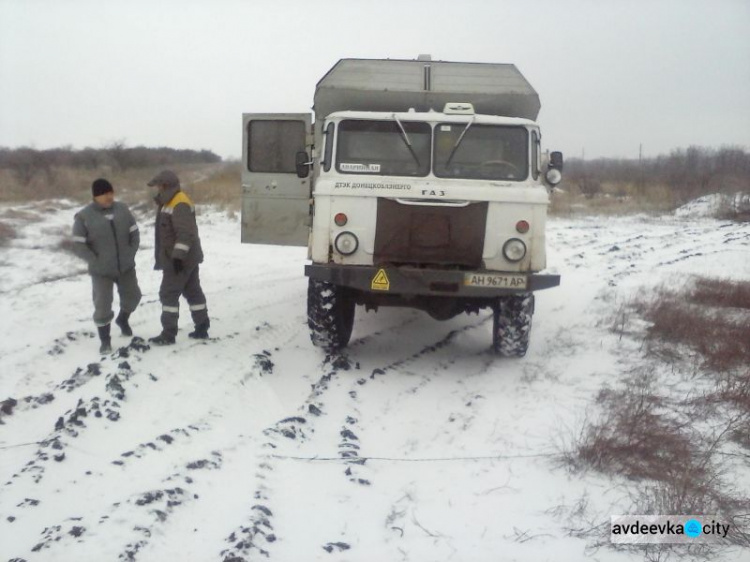 Офицеры Cimic Avdeevka прорвались сквозь непогоду к линии разграничения (ФОТО)